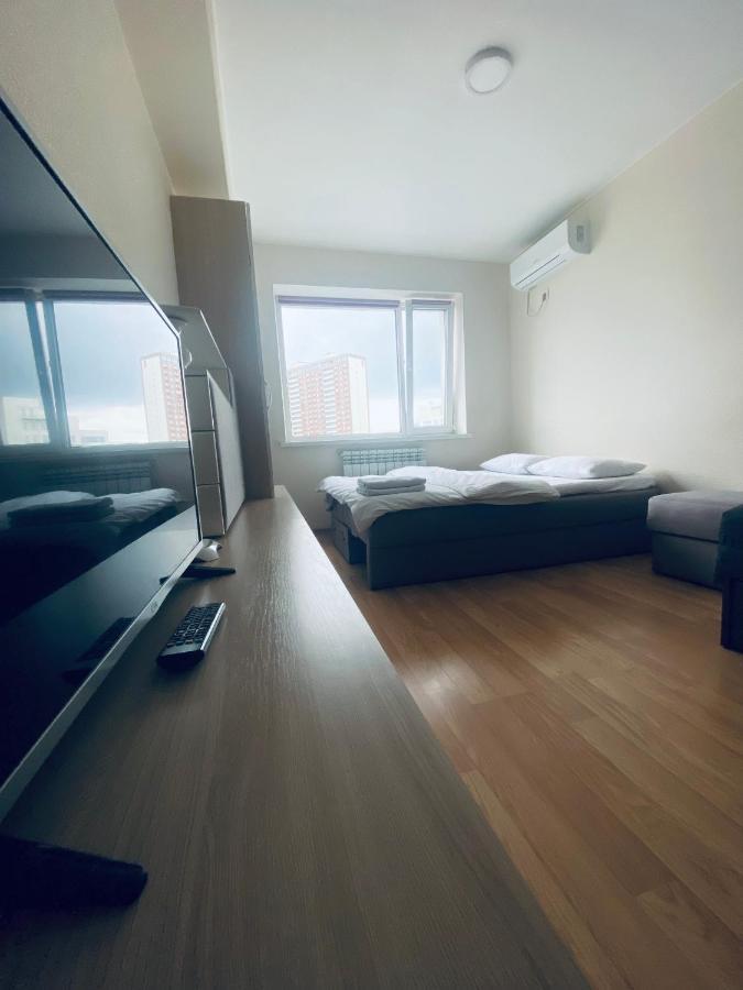 New Quiet Place In Kiev Экстерьер фото