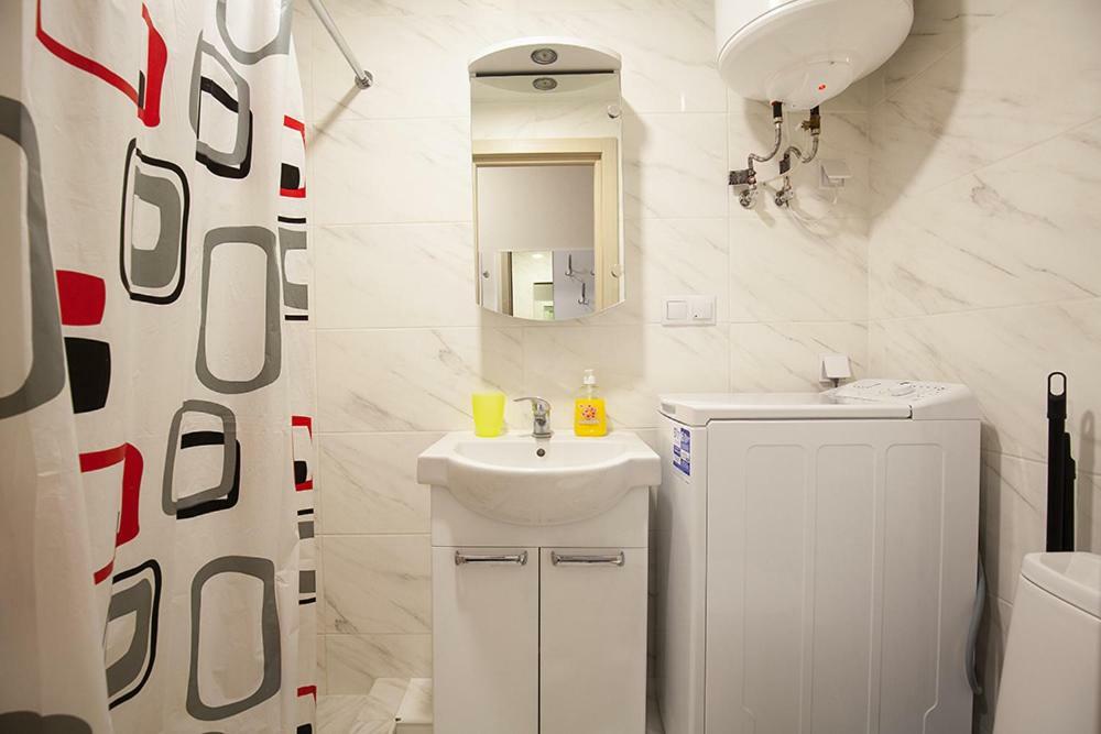 New Quiet Place In Kiev Экстерьер фото