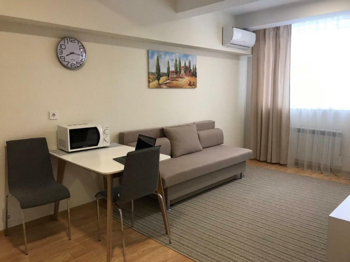 New Quiet Place In Kiev Экстерьер фото
